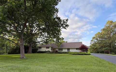 3636 W 89th Street Leawood KS 66206
