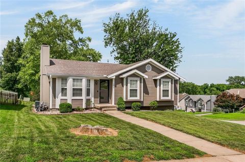 Photo of 1867 Quail Ridge Drive NE, Liberty, MO 64068 (MLS # 2629905)