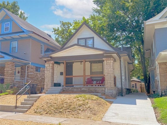 1219 E 41ST ST, KANSAS CITY, MO 64110 - Image 19d149596eb0042d8a9ce0f8ccb0d6d8/2725546295
