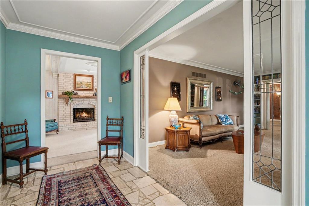 2 W Bridlespur Terrace