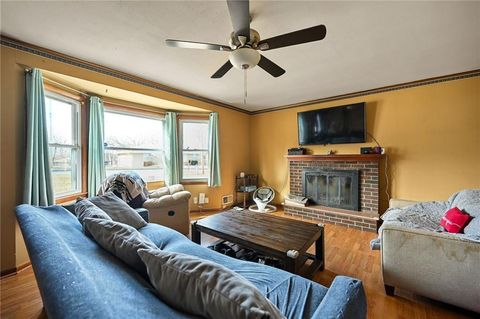 Tiny photo for 1513 Lake Road, Liberty, MO 64068 (MLS # 2600491)