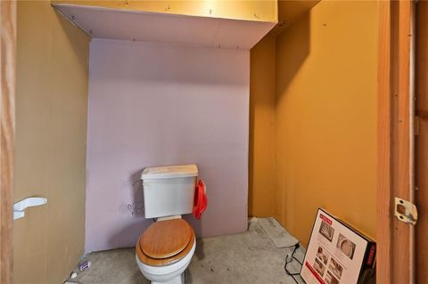 Tiny photo for 1513 Lake Road, Liberty, MO 64068 (MLS # 2600491)