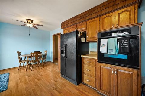 Tiny photo for 1513 Lake Road, Liberty, MO 64068 (MLS # 2600491)