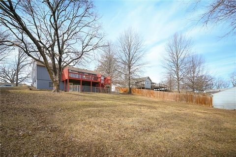 Tiny photo for 1513 Lake Road, Liberty, MO 64068 (MLS # 2600491)