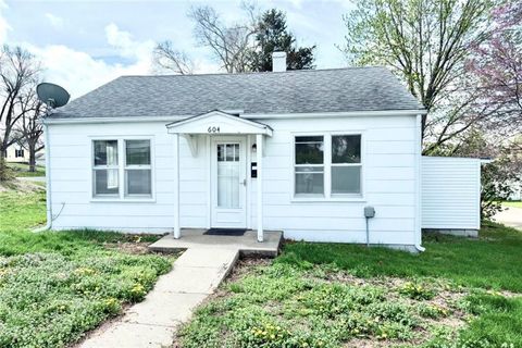 604 E Cooper Street Maryville MO 64468