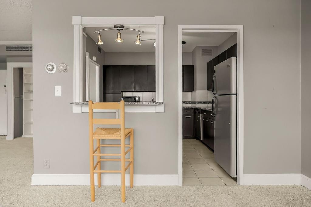 333 W Meyer Boulevard 615