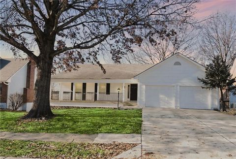 3812 SW Lido Drive, Lee\'s Summit, MO 64082 - MLS#: 2602711