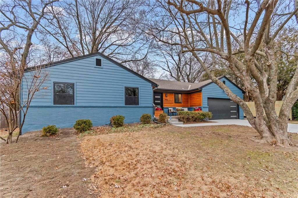 8512 Belleview Avenue