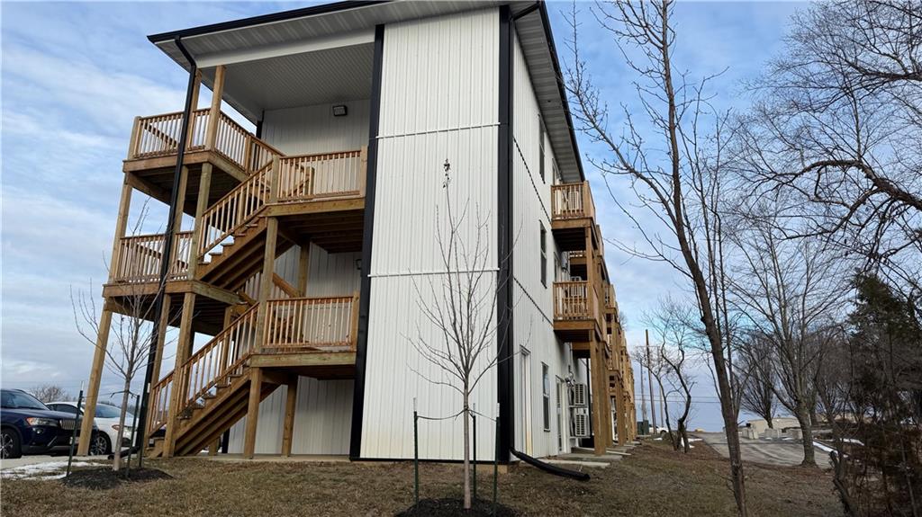 1106 S Mitchell Street