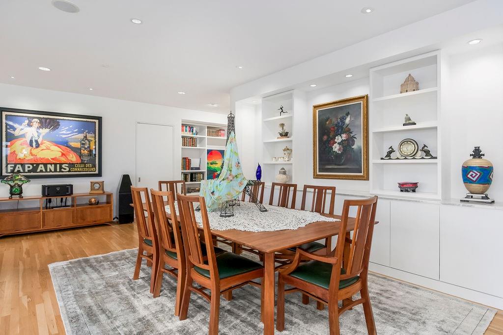 400 W 49th Terrace 2112