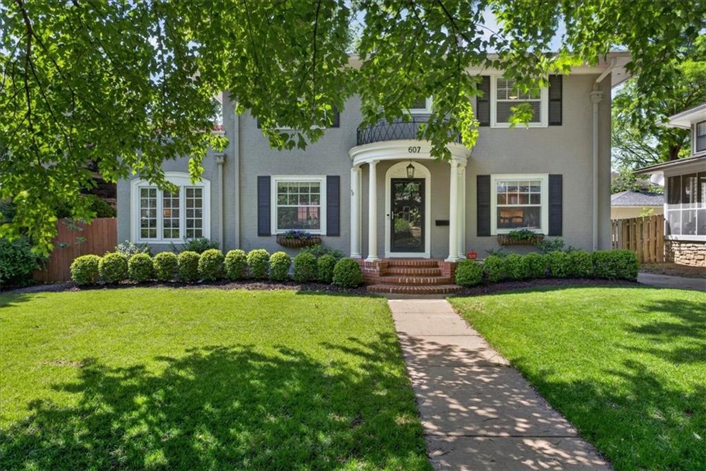 607 W 61ST Street