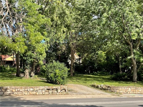 MLS: 2450164