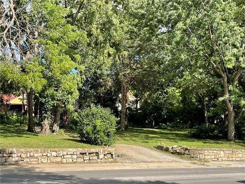 4417 Rainbow Boulevard Kansas City KS 66103