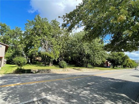 4417 Rainbow Boulevard Kansas City KS 66103