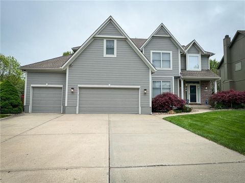 305 SE Sumpter Drive Lee's Summit MO 64063