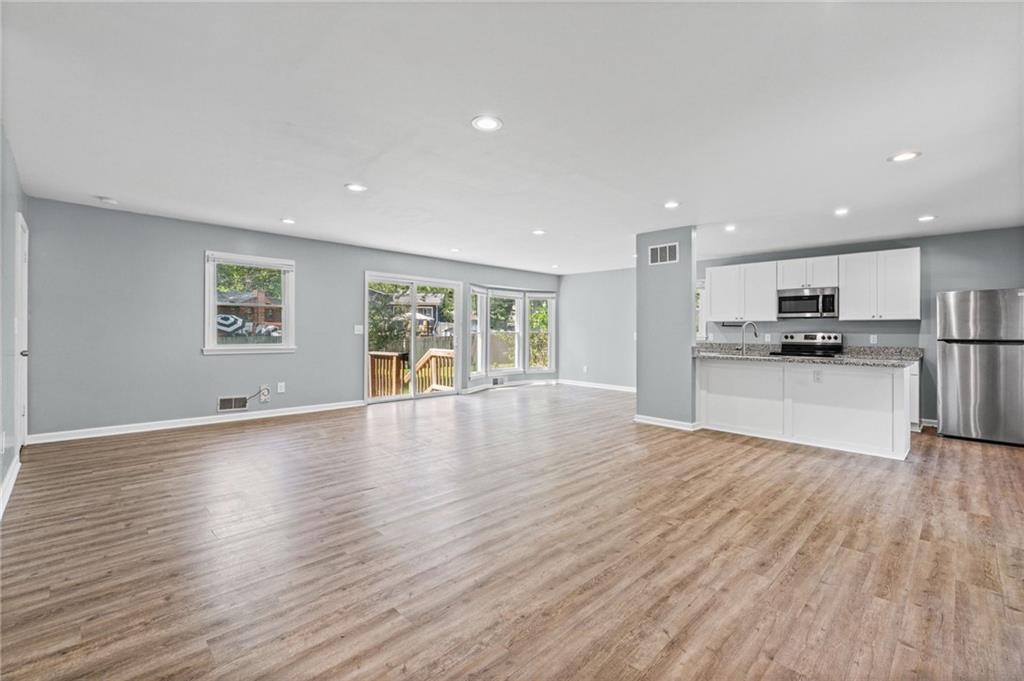11038 Greenwood Road