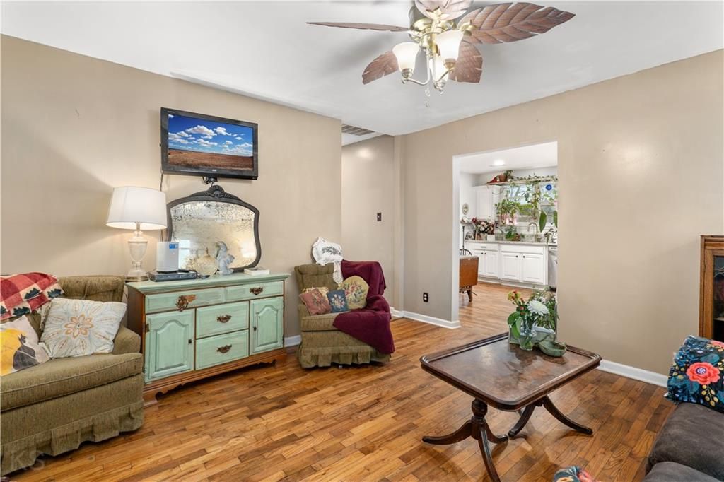 Photo of 603 S New York Street, Sedalia, MO 65301 (MLS # 2605276)