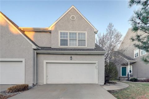 9207 Boehm Drive, Lenexa, KS 66219 - #: 2581167