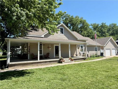 Photo of 208 S Beaubein Street, Silver Lake, KS 66539 (MLS # 2622166)
