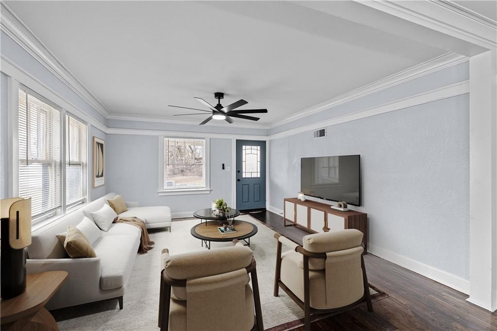 Photo of 3210 E 73rd Street, Kansas City, MO 64132 (MLS # 2596751)