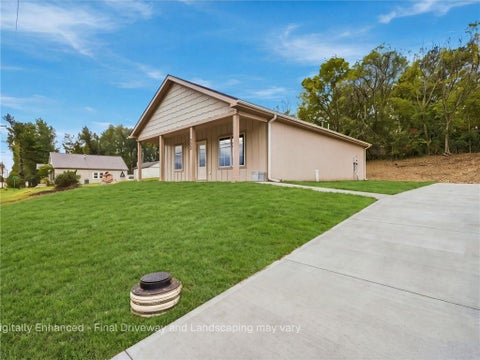 Photo of 552 S Whitmer Street, Richmond, MO 64085 (MLS # 2647342)