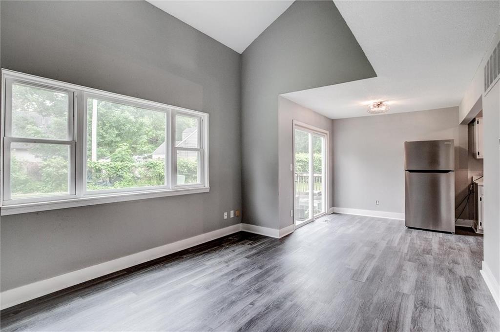 255 N Michigan Street 92