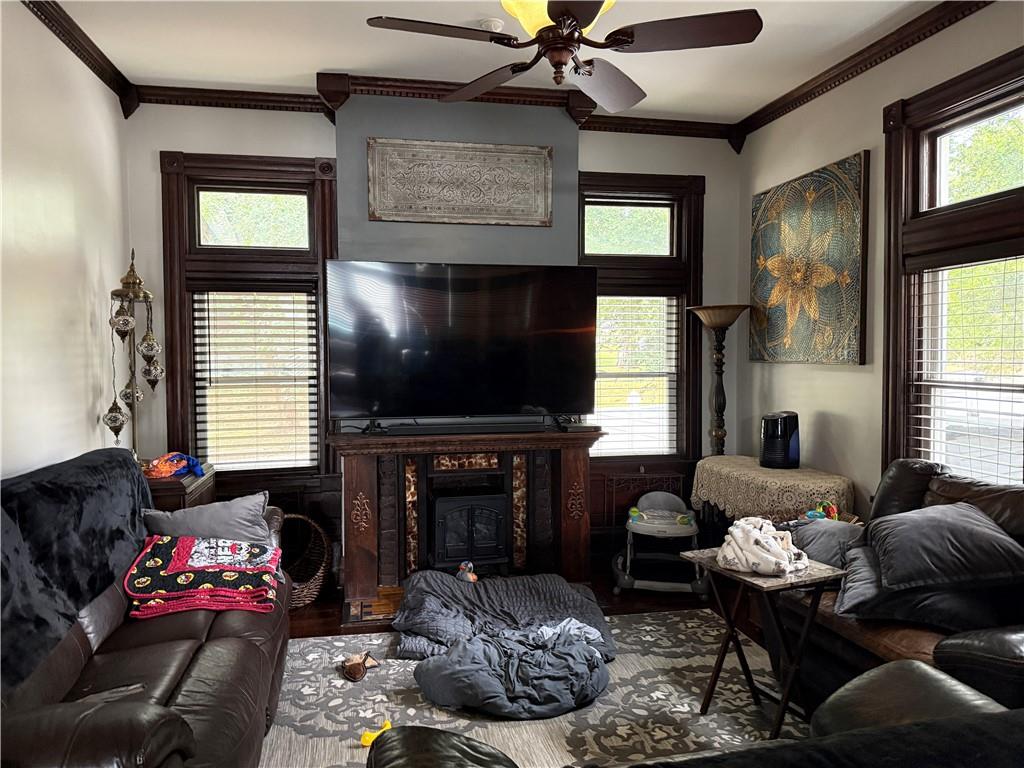 201 E Highland Avenue