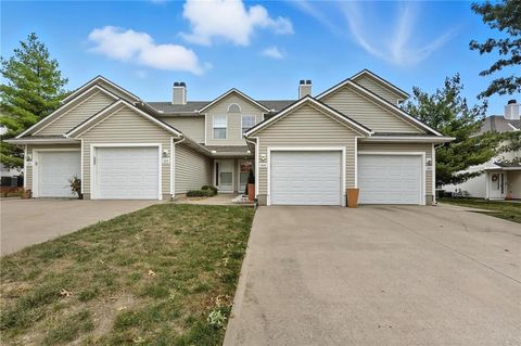 1335 SE Broadway Circle, Lee\'s Summit, MO 64081 - MLS#: 2581629