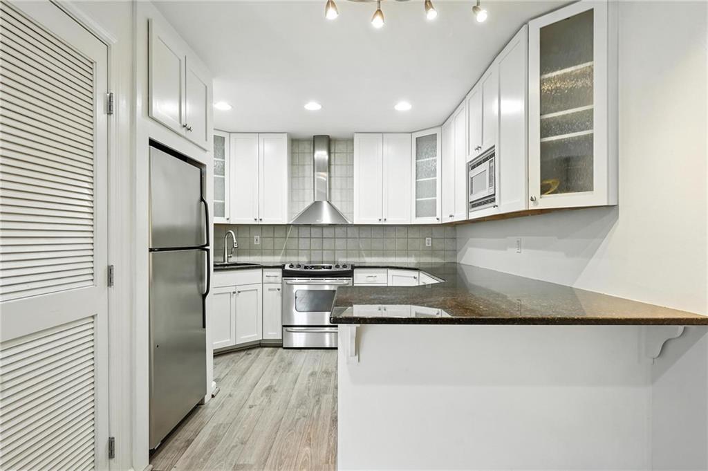 5010 Baltimore Avenue 106