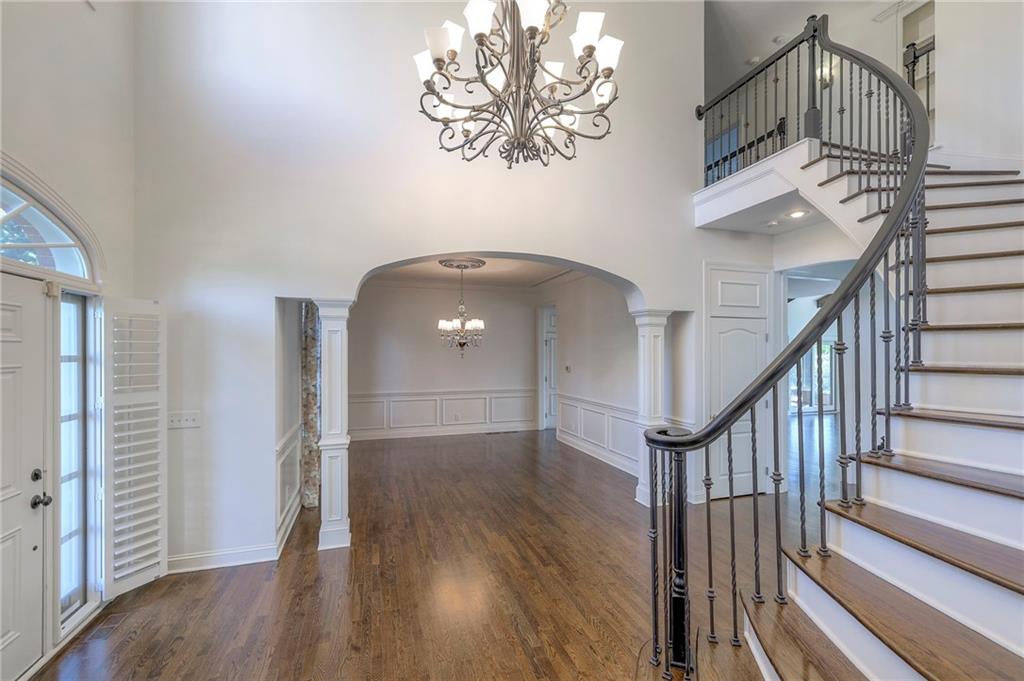 5701 W 148th Place
