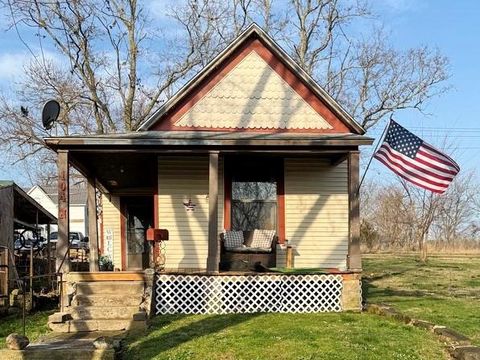 104 N Park Street El Dorado Springs MO 64744