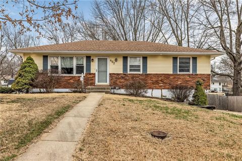 402 SW 23rd Street, Blue Springs, MO 64015 - MLS#: 2613307