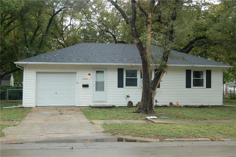 604 S Orchard Street Clinton MO 64735
