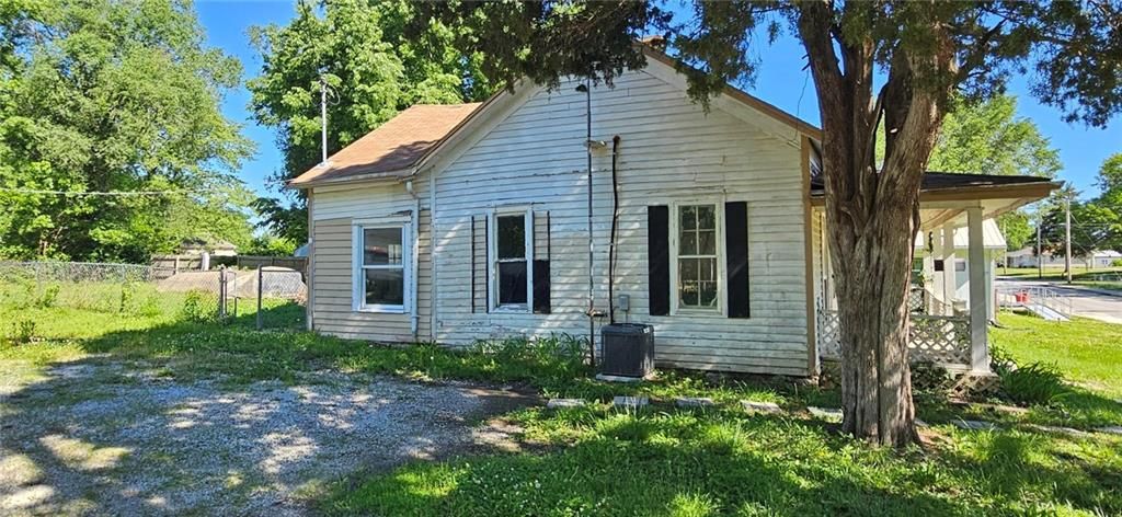 Photo of 506 S Olive Street, Holden, MO 64040 (MLS # 2618875)