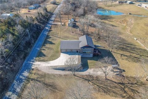300 SE 30th Street, Oak Grove, MO 64075 - #: 2596613