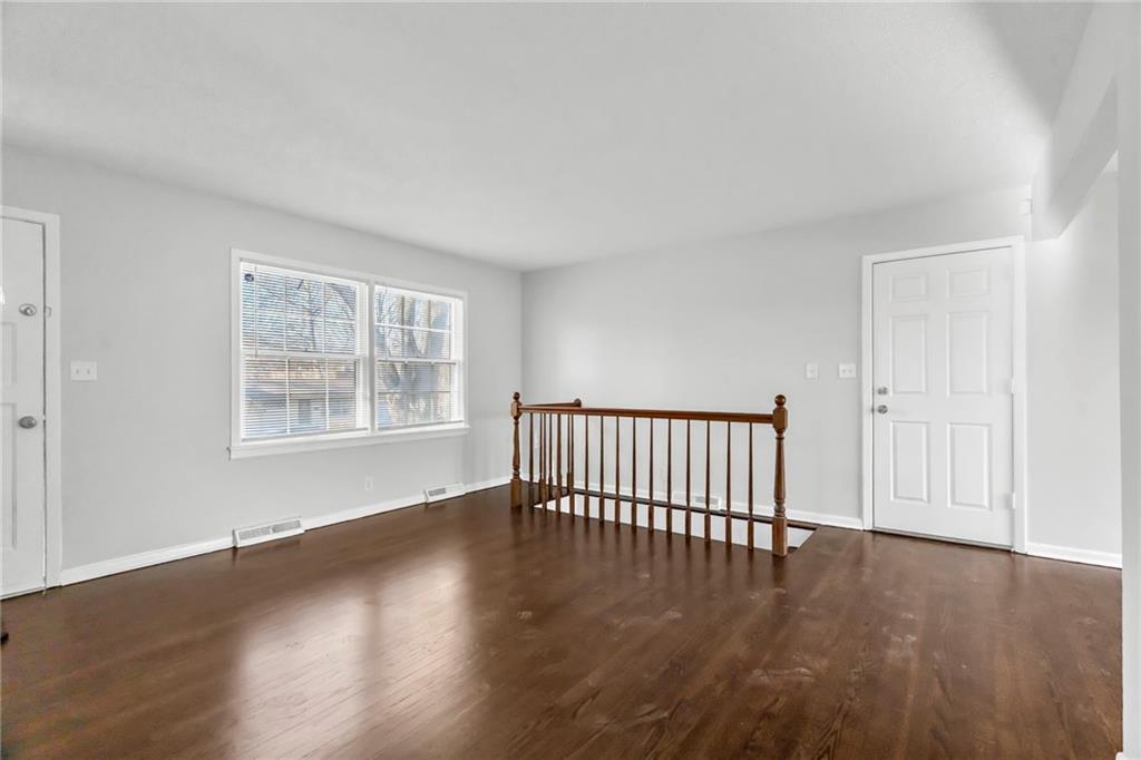 6215 N Garfield Street