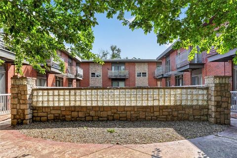 Photo of 4213 Clark Avenue #5, Kansas City, MO 64111 (MLS # 2617363)