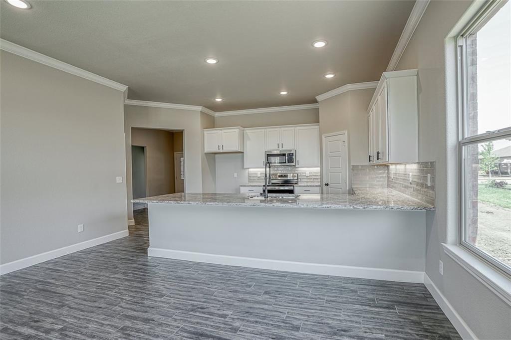 18465 W 195 Terrace