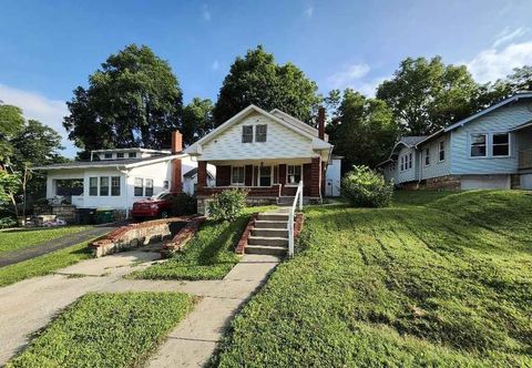 Photo of 3220 Barber Avenue, Kansas City, KS 66106 (MLS # 2629181)