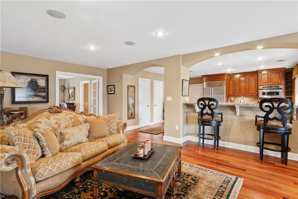 229 Ward Parkway 604B