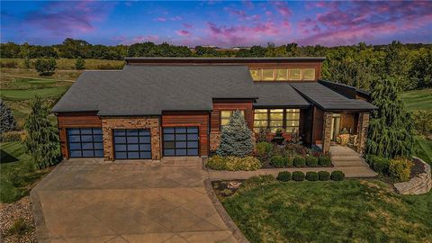 10258 N Kansas Avenue Kansas City MO 64155