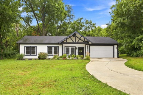 Photo of 5005 WELBORN Lane, Kansas City, KS 66104 (MLS # 2632951)