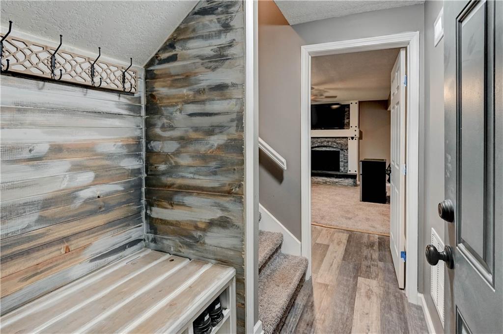 Blue Springs, Missouri 64014, United States, 3 Bedrooms Bedrooms, ,3 BathroomsBathrooms,Residential,Active,114244