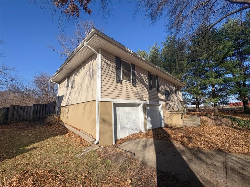 Photo of 19608 E 30th Street S, Independence, MO 64057 (MLS # 2592223)
