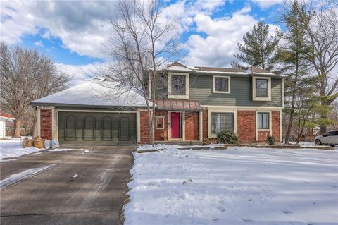 1512 E Sunvale Drive, Olathe, KS 66062 - MLS#: 2582440