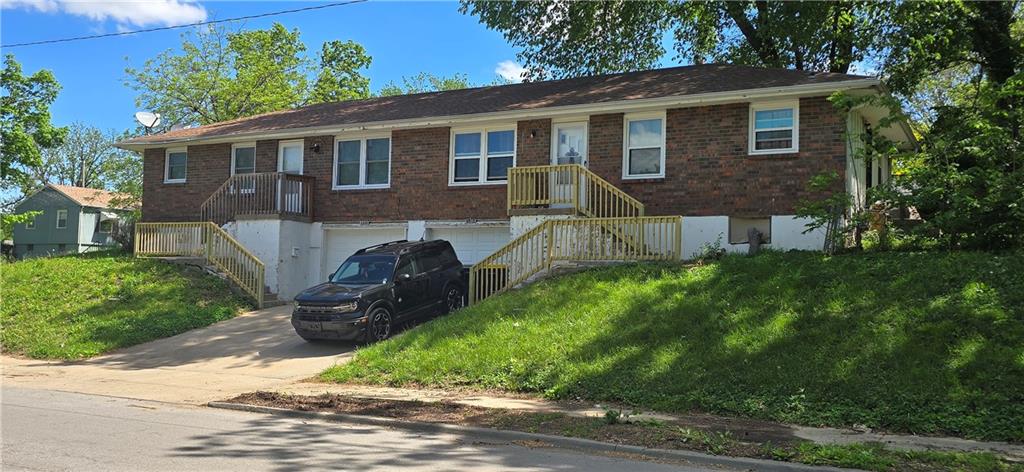 1301-1303 Topping Avenue