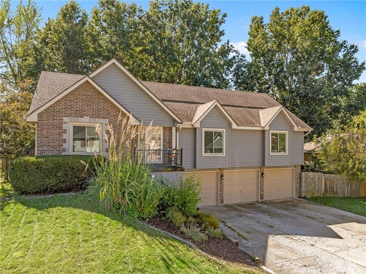 436 NW EASTWOOD DR, BLUE SPRINGS, MO 64014 - Image 1ec9e1eb22e44f2db4cfabd3ce4ee7b1/558828792