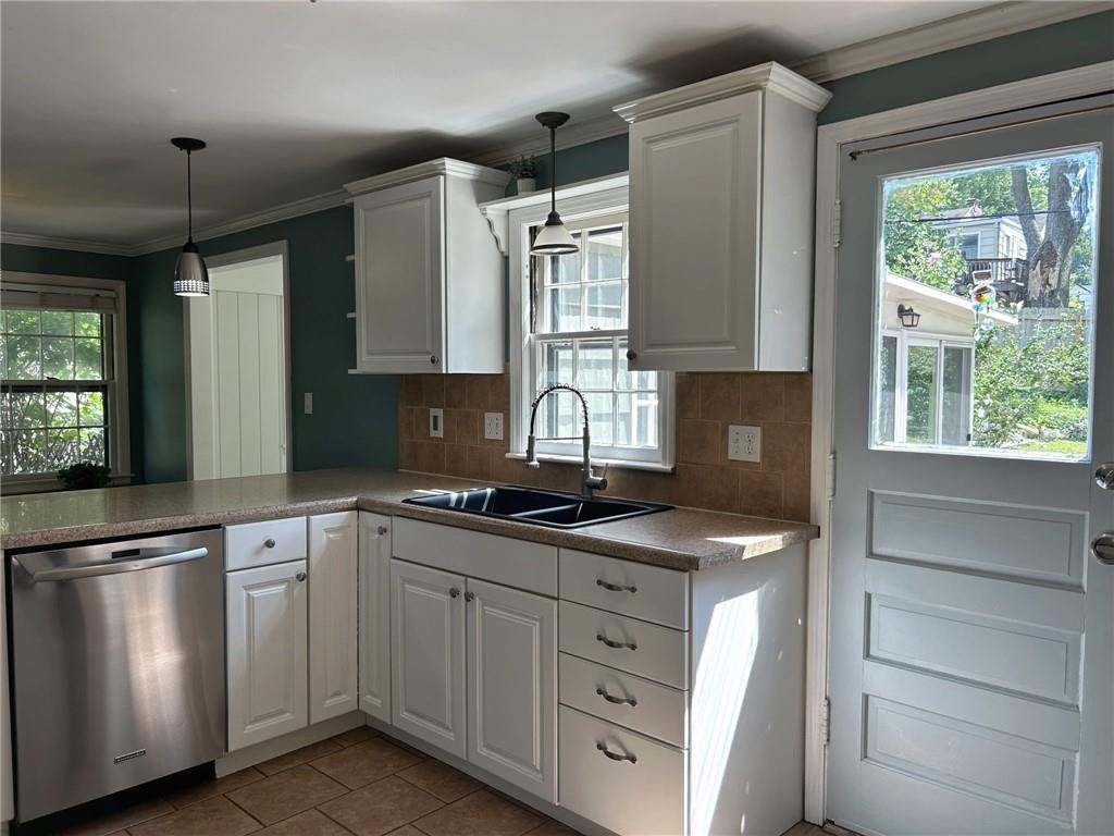 2821 W 73rd Street