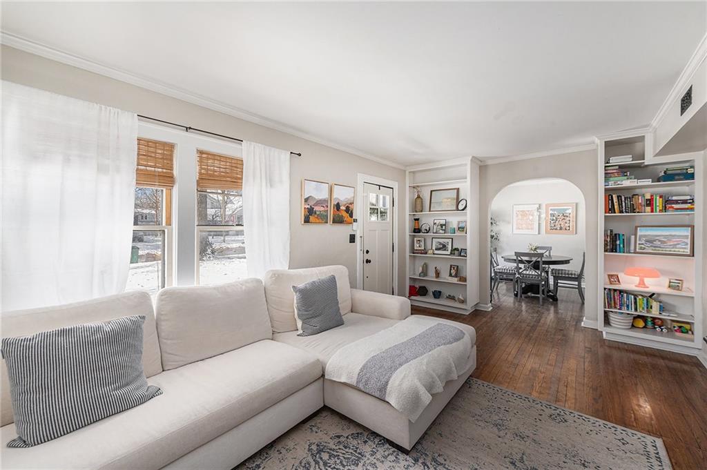 5925 Alhambra Street