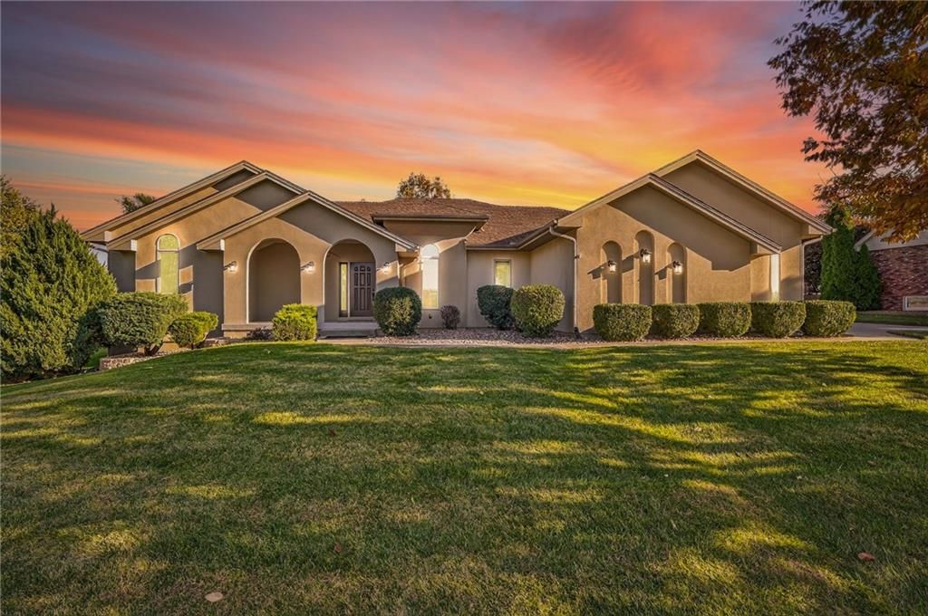 Photo of 9623 Betsy Ross Lane, Liberty, MO 64068 (MLS # 2583762)